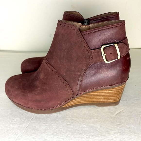 Dansko Shirley Leather Ankle Boot burgundy wedge heel size 40 - Picture 1 of 11